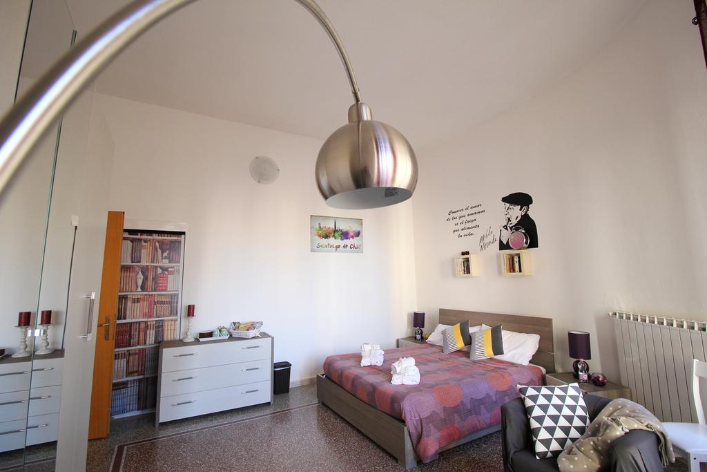 לינה וארוחת בוקר סאסארי Bed 'N Books מראה חיצוני תמונה