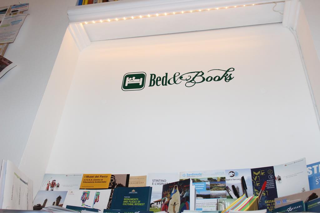 לינה וארוחת בוקר סאסארי Bed 'N Books מראה חיצוני תמונה