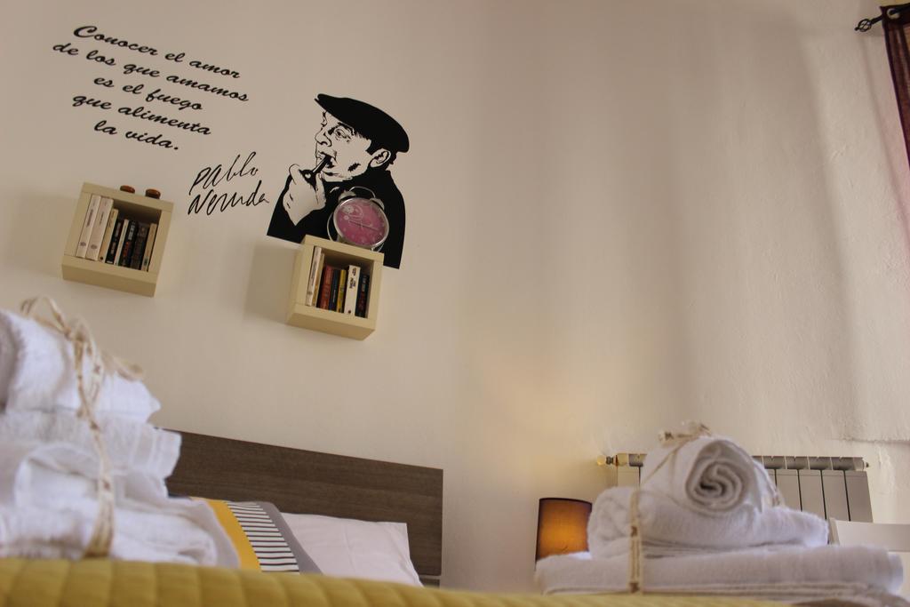 לינה וארוחת בוקר סאסארי Bed 'N Books מראה חיצוני תמונה