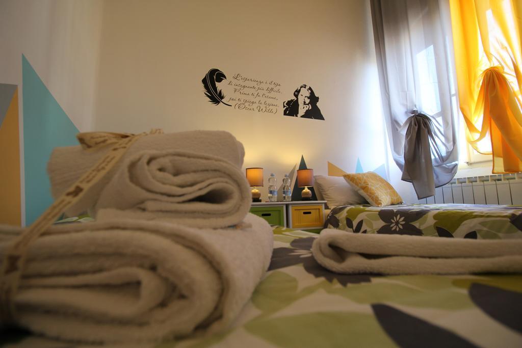 לינה וארוחת בוקר סאסארי Bed 'N Books מראה חיצוני תמונה